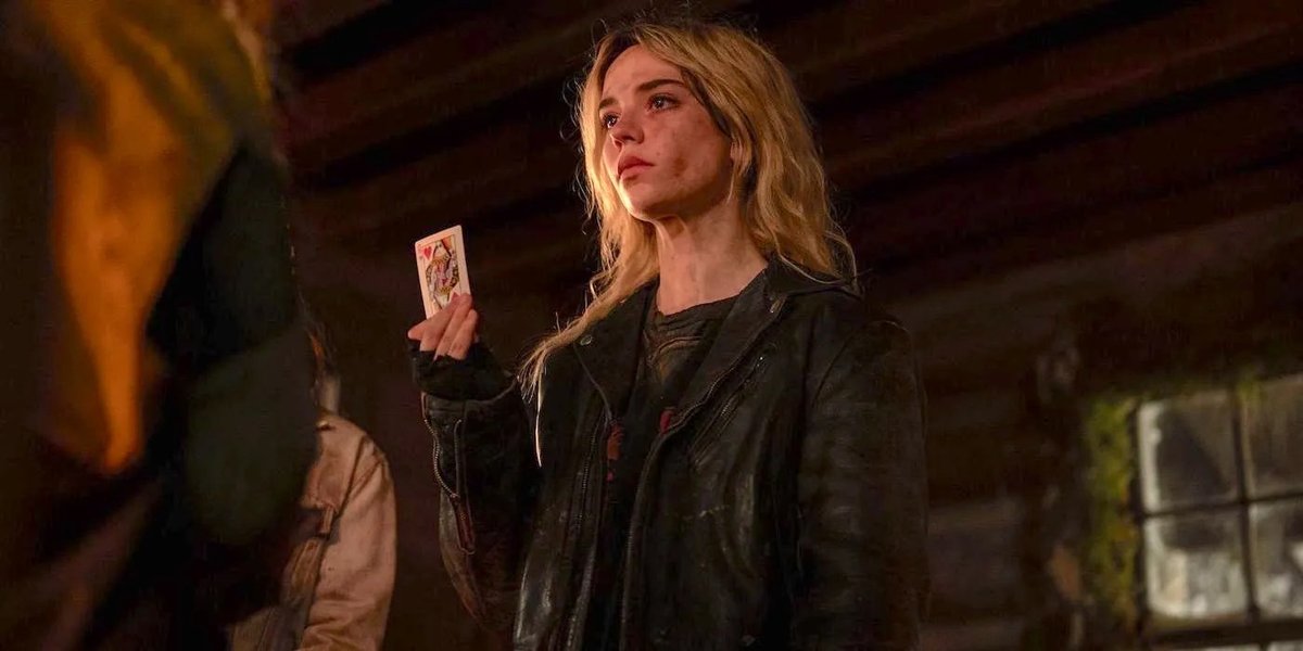 Who Plays Older Natalie In Yellowjackets? Juliette Lewis