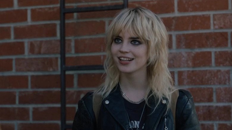 Who Plays Young Natalie In Yellowjackets? Sophie Thatcher